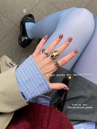 Polka dot nails: главный маникюр весны-2025, который уже стал вирусным